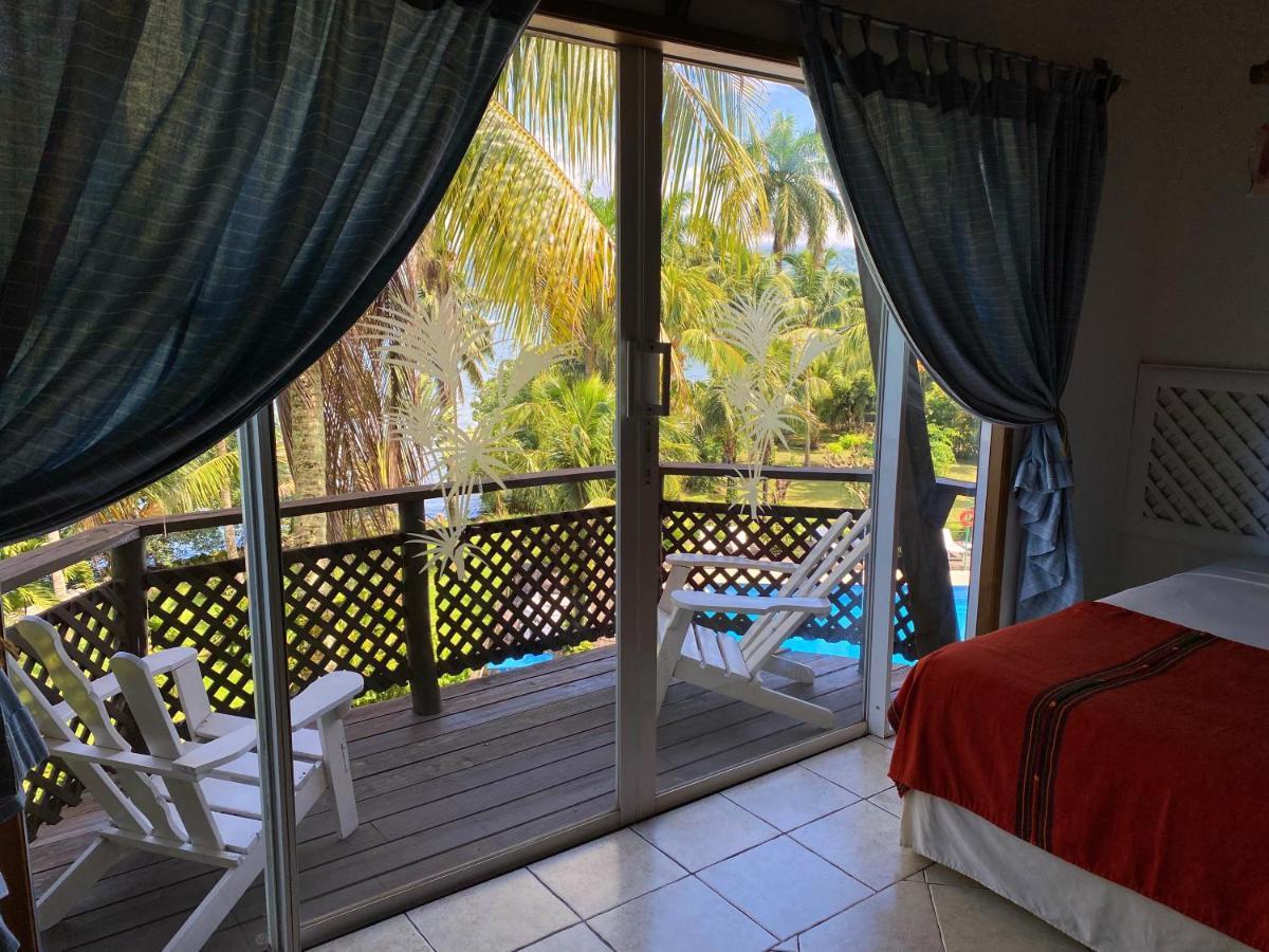 Villa Caribe Livingston Bagian luar foto