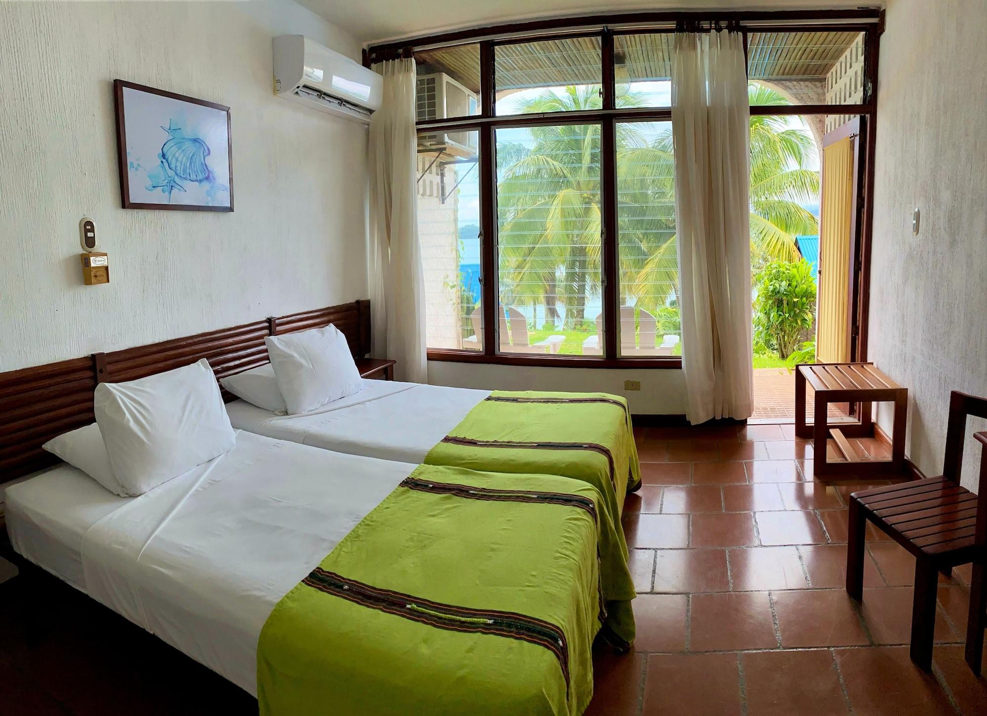 Villa Caribe Livingston Bagian luar foto