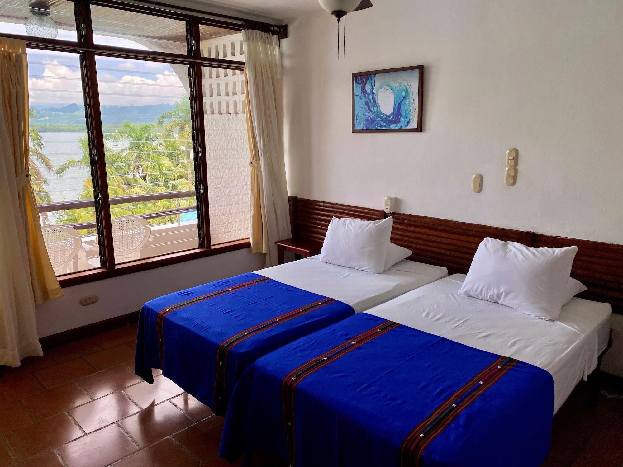 Villa Caribe Livingston Bagian luar foto
