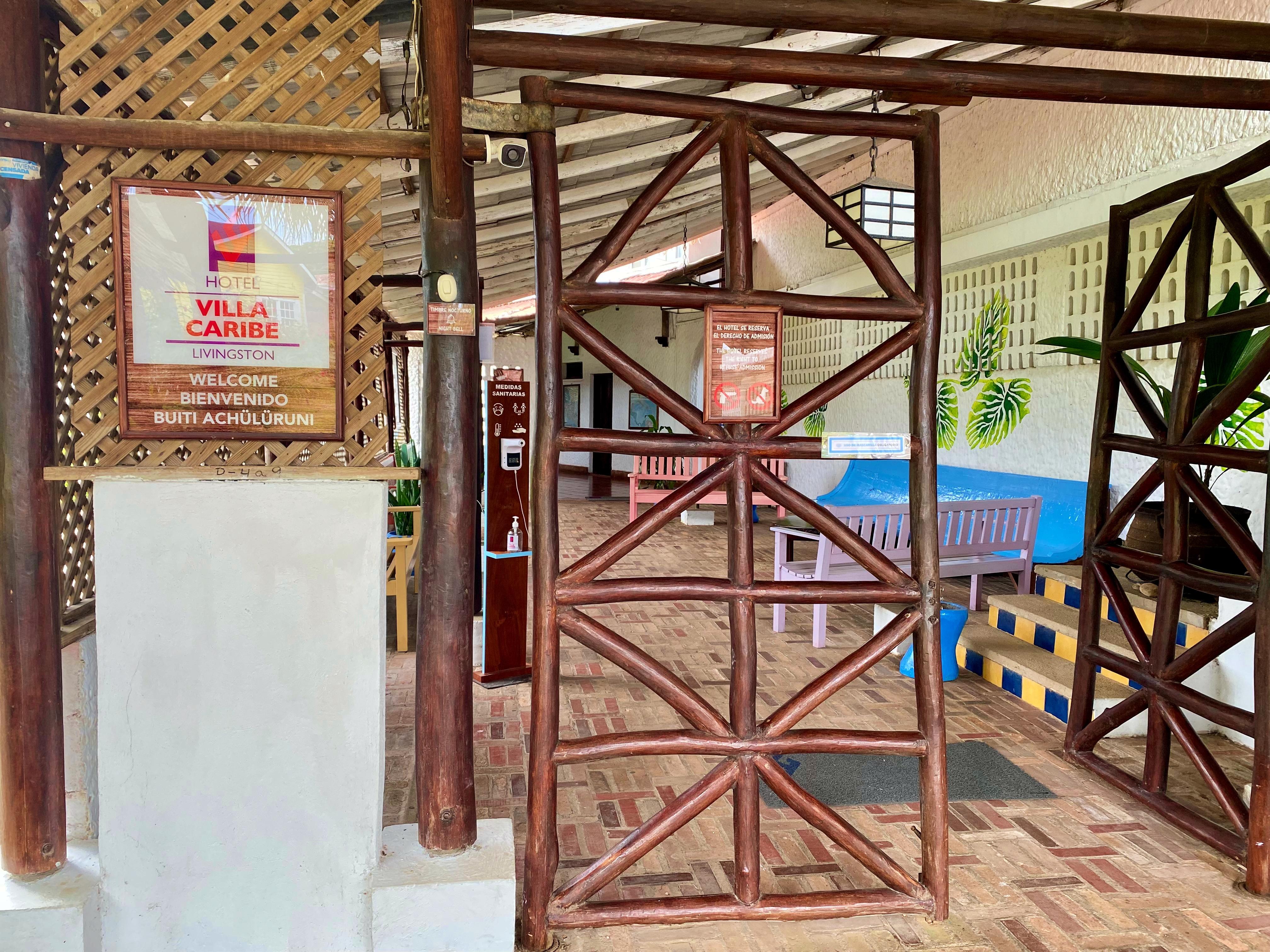 Villa Caribe Livingston Bagian luar foto
