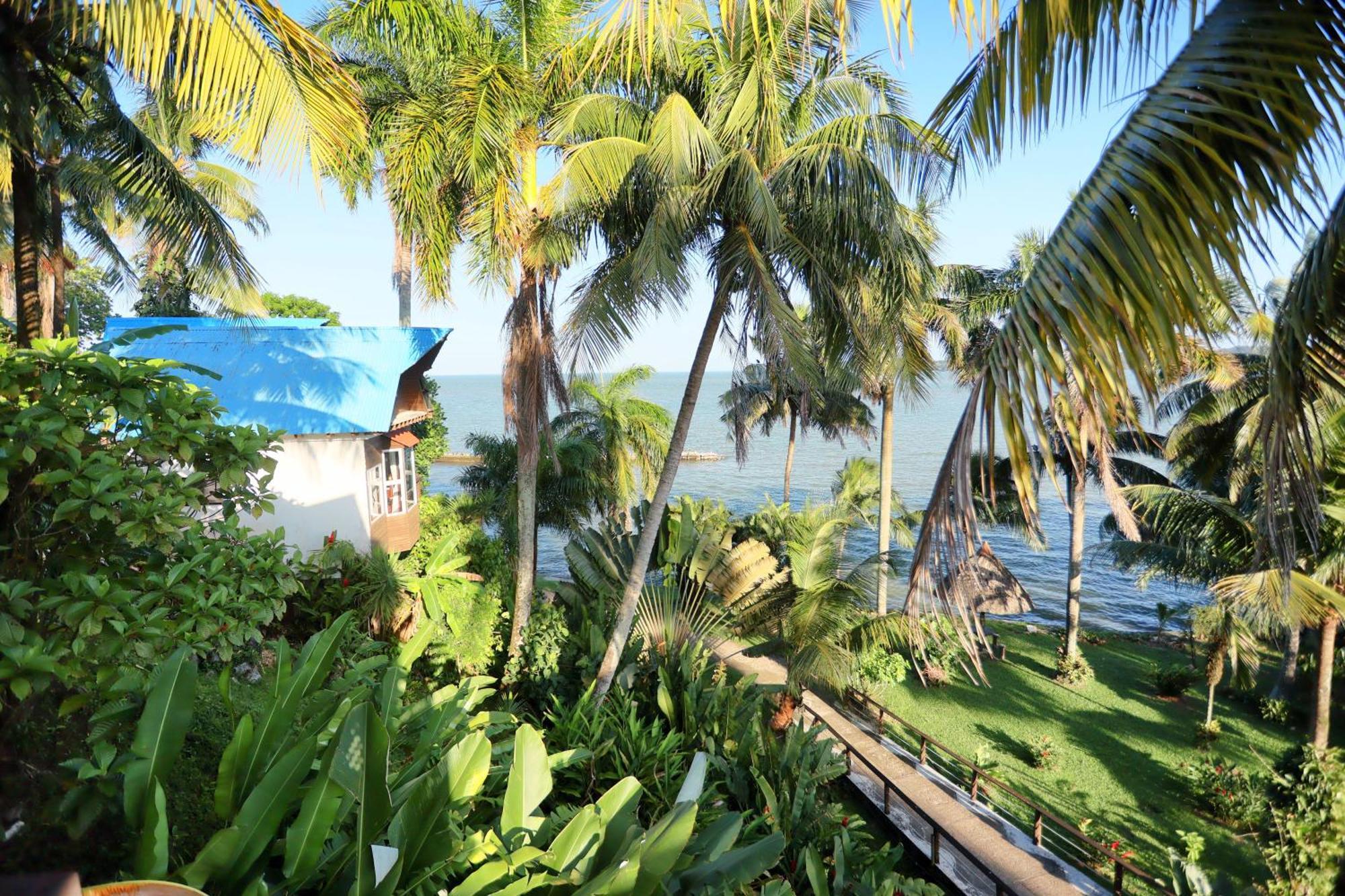 Villa Caribe Livingston Bagian luar foto