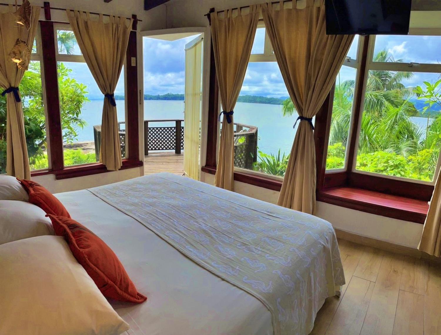 Villa Caribe Livingston Bagian luar foto